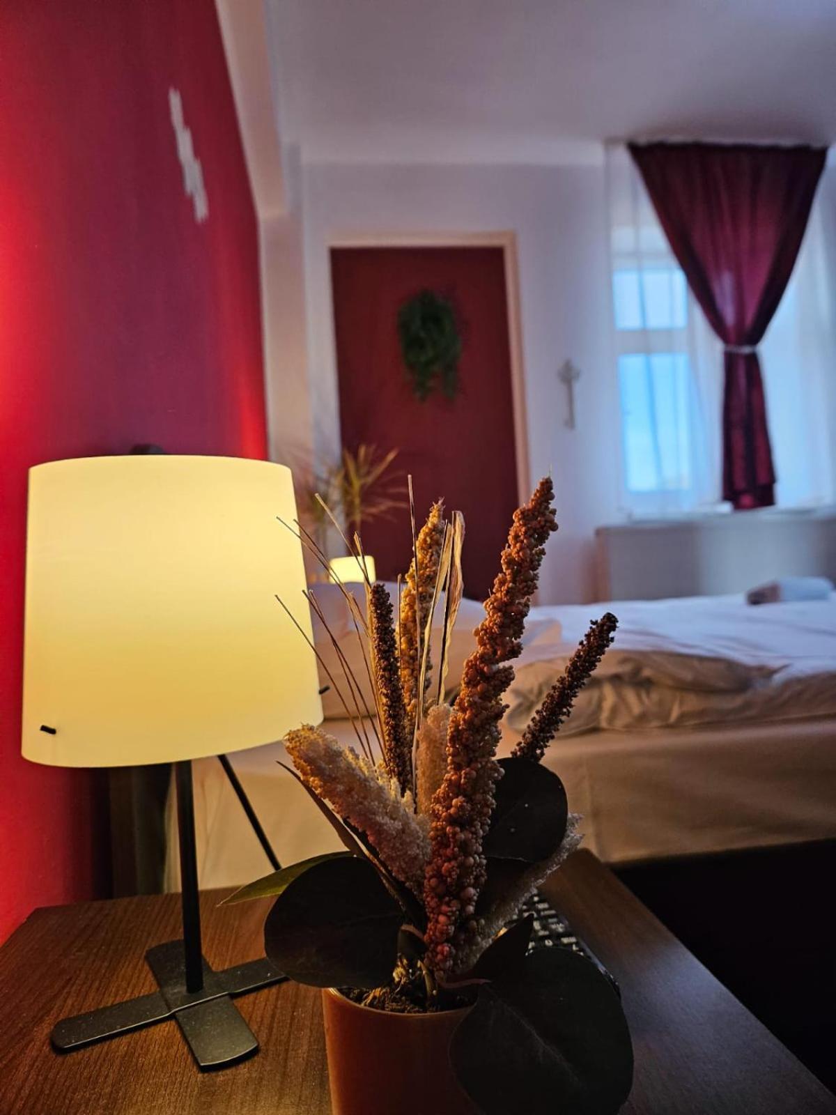 Apartment Zarnesti City Centre Vmp Free Parking Bagian luar foto