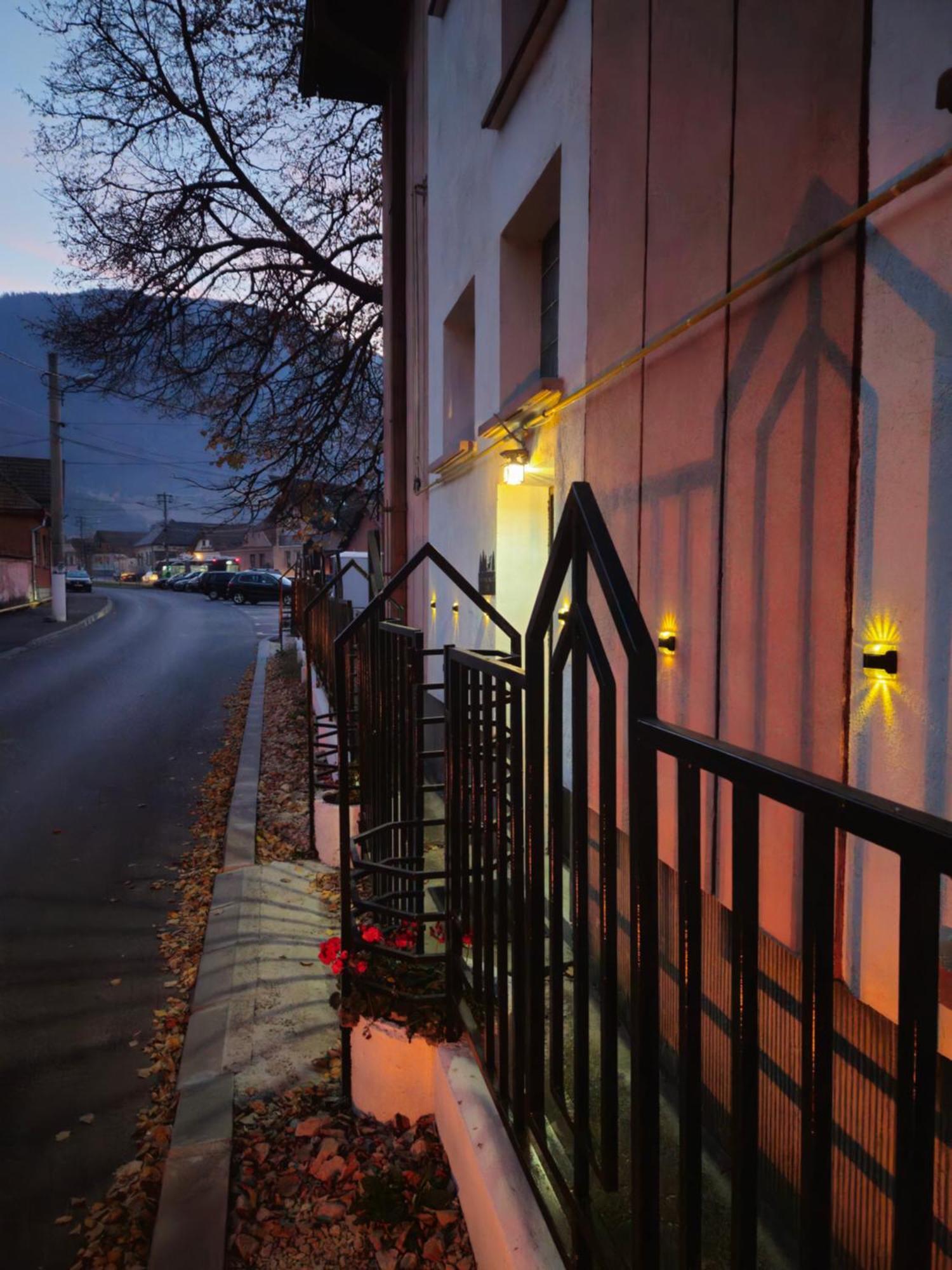 Apartment Zarnesti City Centre Vmp Free Parking Bagian luar foto