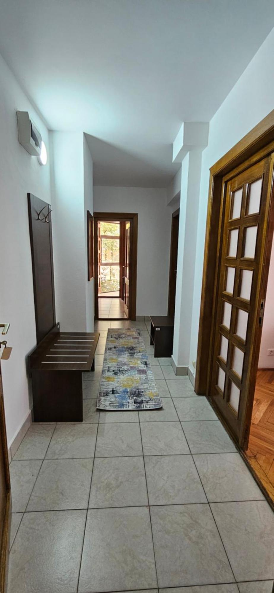 Apartment Zarnesti City Centre Vmp Free Parking Bagian luar foto