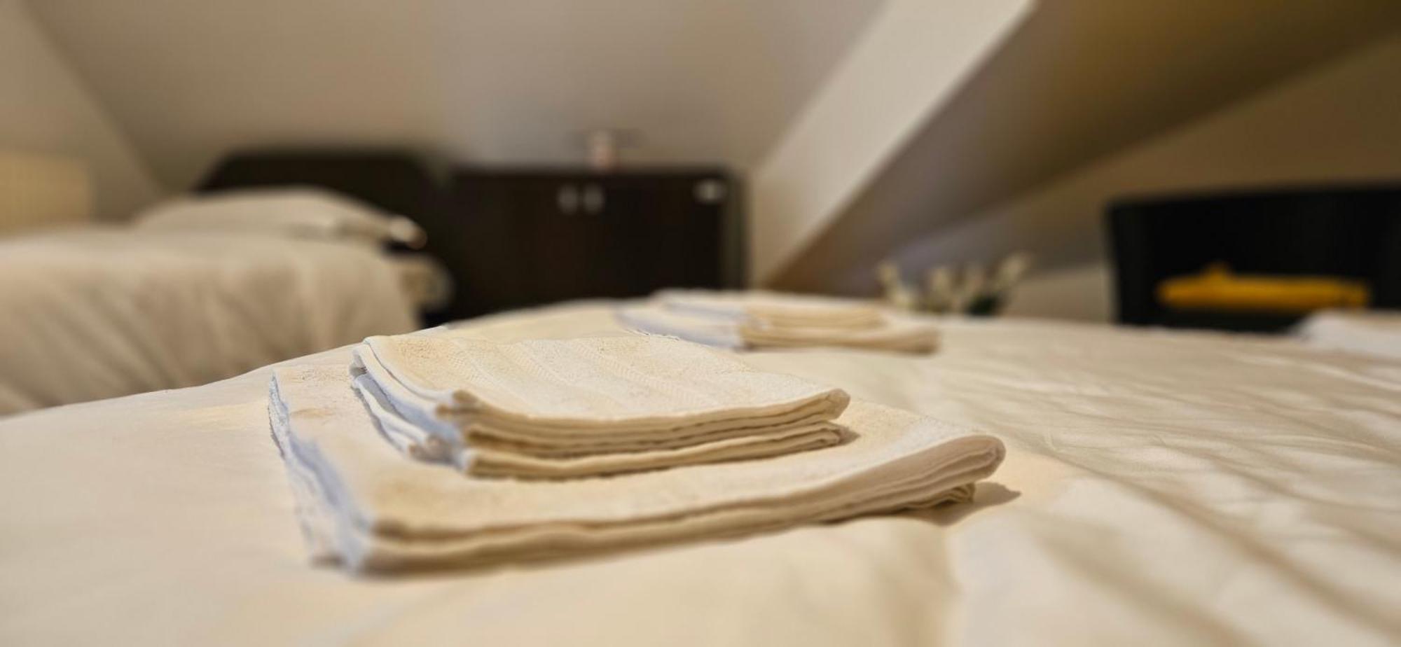 Apartment Zarnesti City Centre Vmp Free Parking Ruang foto