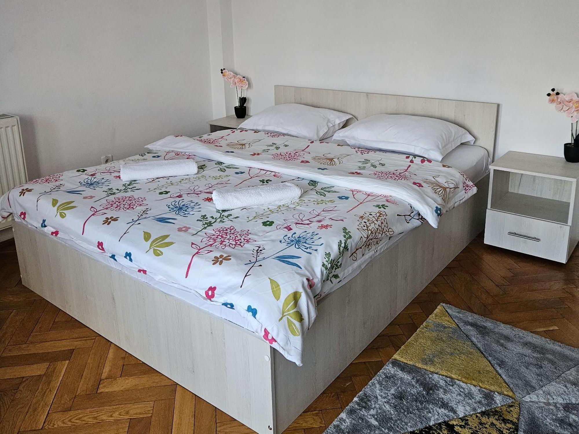 Apartment Zarnesti City Centre Vmp Free Parking Bagian luar foto