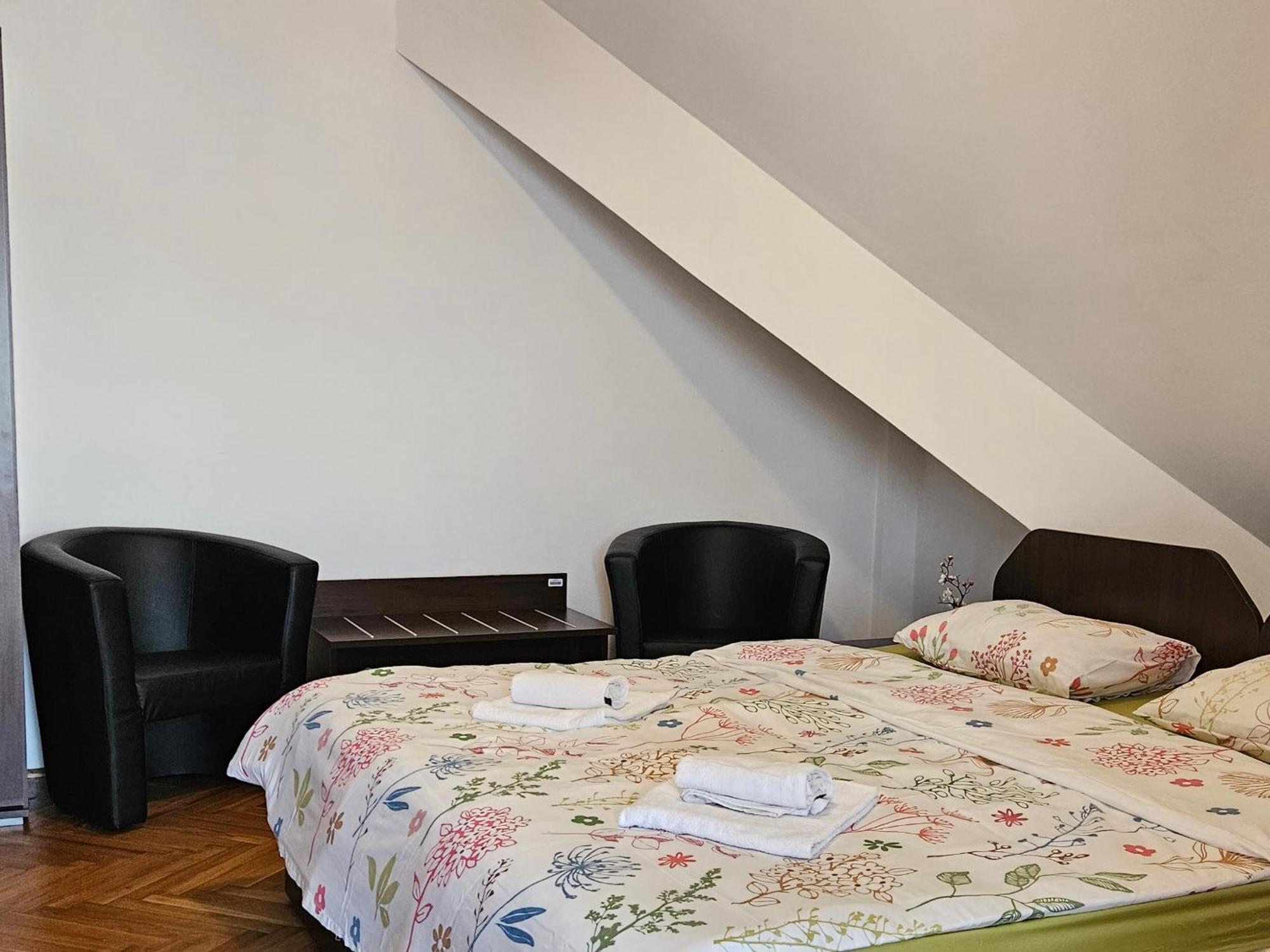 Apartment Zarnesti City Centre Vmp Free Parking Bagian luar foto